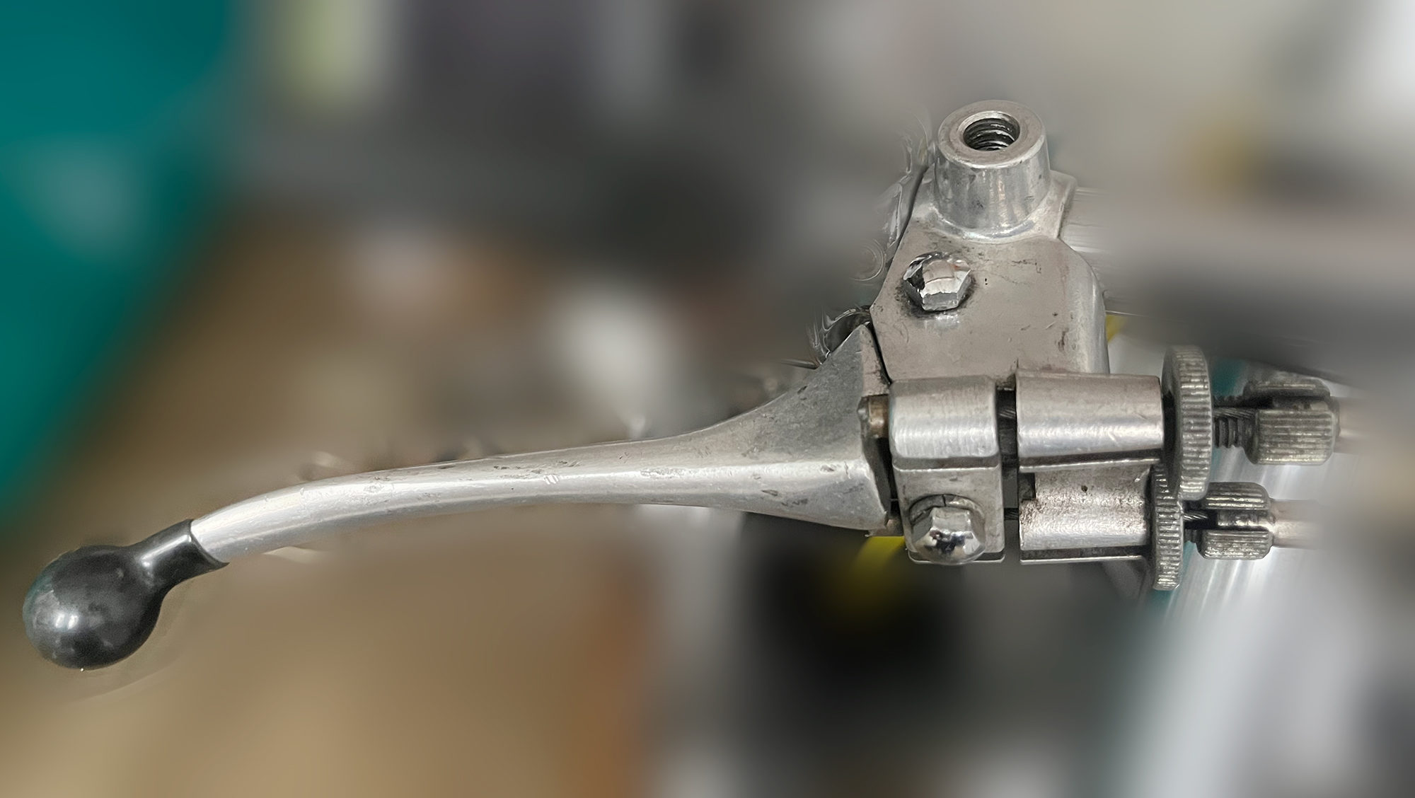 Dual brake lever - what brand is this? Dual brake lever - what brand is this?